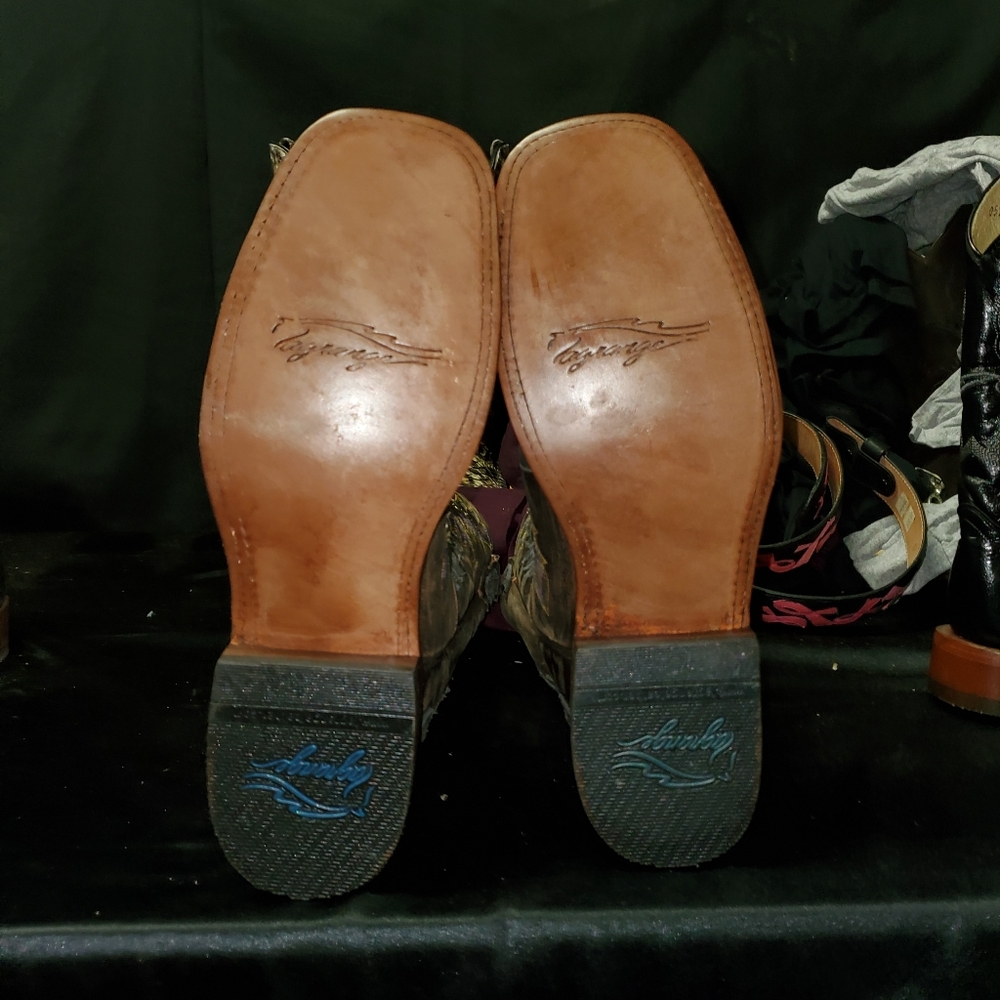 Cowboy boots - Picture 3 of 3